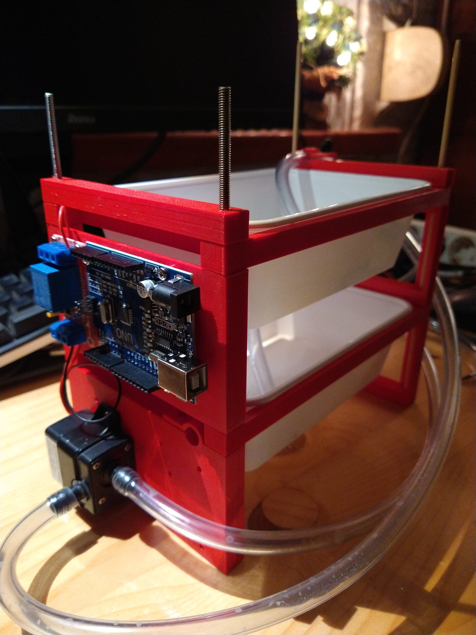 ‘Sprouts Weekly’ – A machine to grow bean sprouts – Ernest Neijenhuis